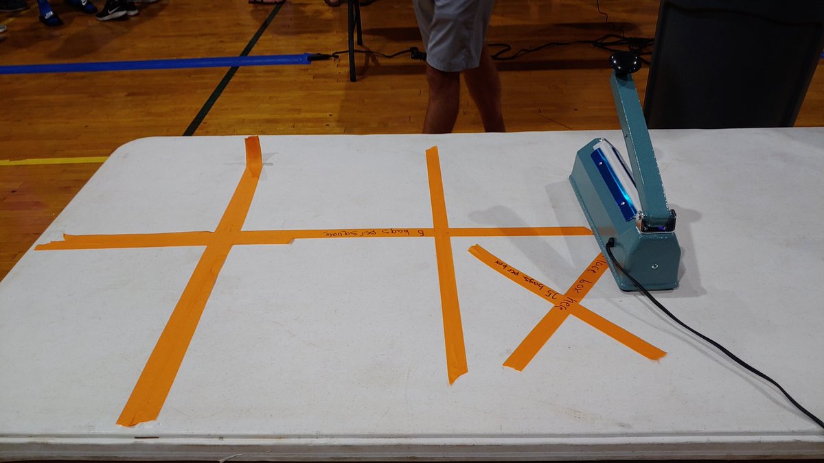 Phbob's tweet photo. My station for the @GenerosityFeeds #sevice event. SEALING IN THREE GOODNESS! #OPCHURCH https://t.co/0h3hbFZyBk