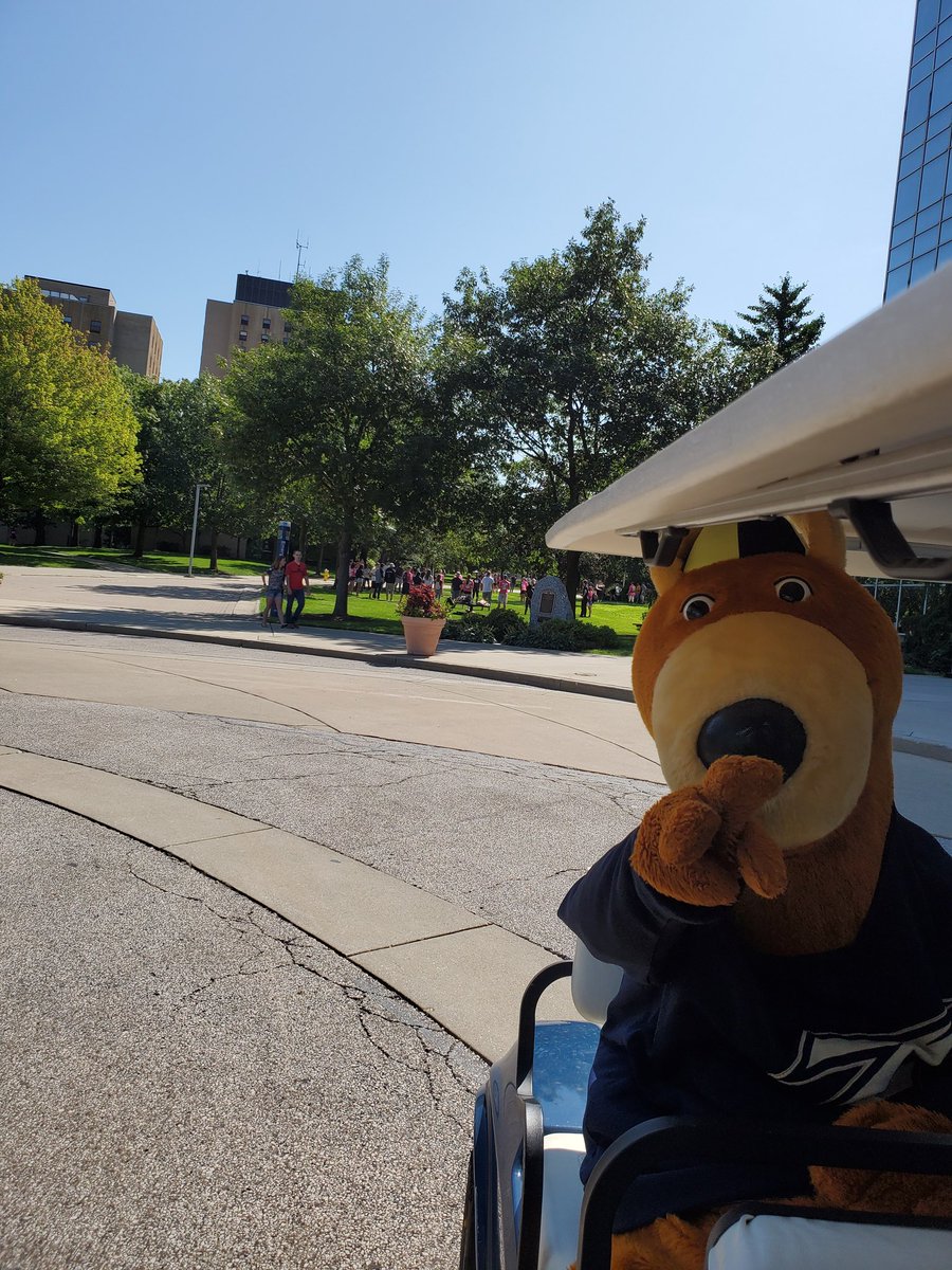 Zippy has arrived! Ready to lead the New Roos to the <a href="/akroncivic/">Akron Civic Theatre</a>! #NewRooWeekend