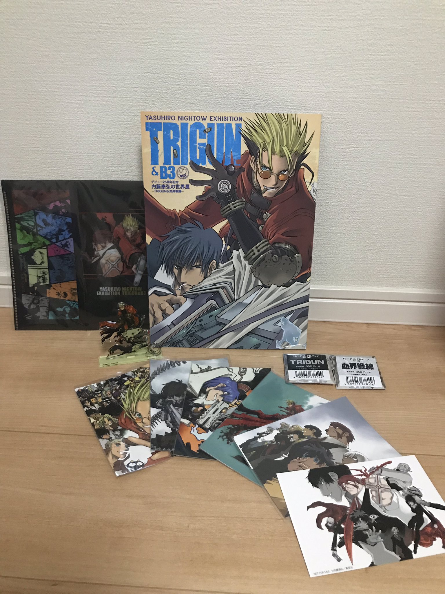 ケレップ 内藤泰弘の世界展 戦利品 グッズ少しだけ購入 お目当てのキメ顔ヴァッシュの複製原画が買えた 納品が12月 納品迄が長いなぁ 複製原画 ウルフウッド クラウスさんが 完売間近でした ほぼグッズは トライガンばっかし買ってる ケレップ 内藤泰弘の世界展 戦利品 グッズ少しだけ購入 お目当てのキメ顔ヴァッシュの複製原画が買えた 納品が12月 納品迄が長いなぁ 複製原画 ウルフウッド クラウスさんが 完売間近でした ほぼグッズは トライガンばっかし買ってる