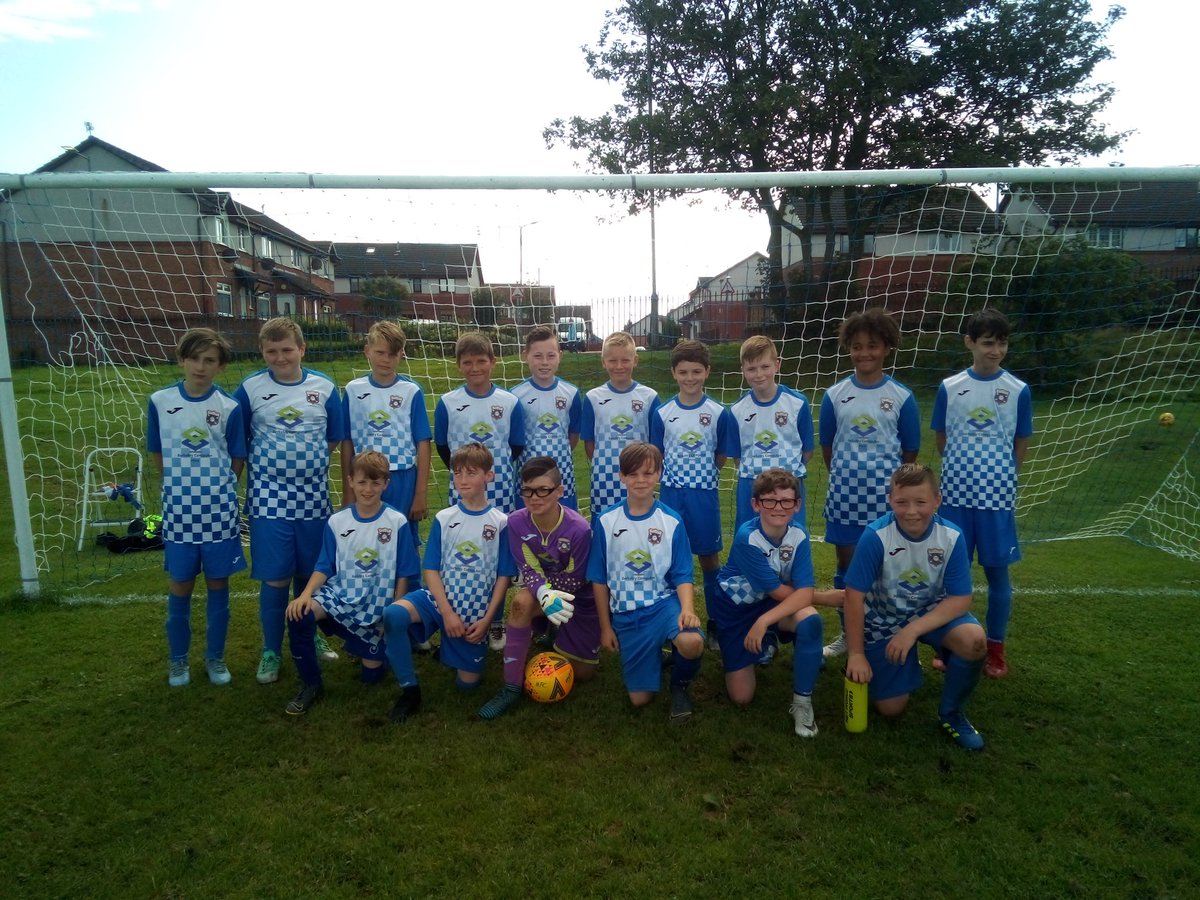 TBmediaTV's tweet photo. PJYFL T4 

RESULT 

CMFC 3-2 LANGCRAIGS 

BIG 3 POINTS SECURED TIGHT AFFAIR FROM THE 2 TEAMS AT THE TOP BUT CMFC DONE ENOUGH TO EDGE CRAIGS OUT AND CMFC STAY TOP OF LEAGUE 

GOALS 
MICKEY X1 AND A PEN 
LEON X1

#HARDWORKPAYSOFF 
#STAYINGTOP https://t.co/NyMr1U1J04