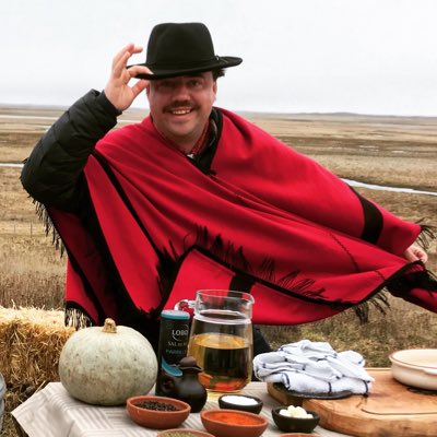 profesorklocker's tweet photo. #NuevaFotoDePerfil https://t.co/ovvO5NvlJi