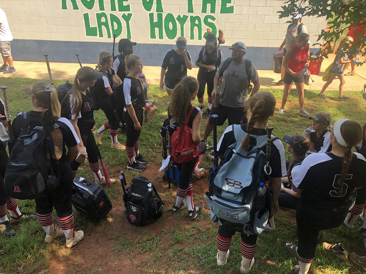 theblindsboss's tweet photo. Coach Graham, staff, and players with a 11-6 win over Calhoun. @FastpitchAHS #KathyStrong https://t.co/ridsUHx3QT