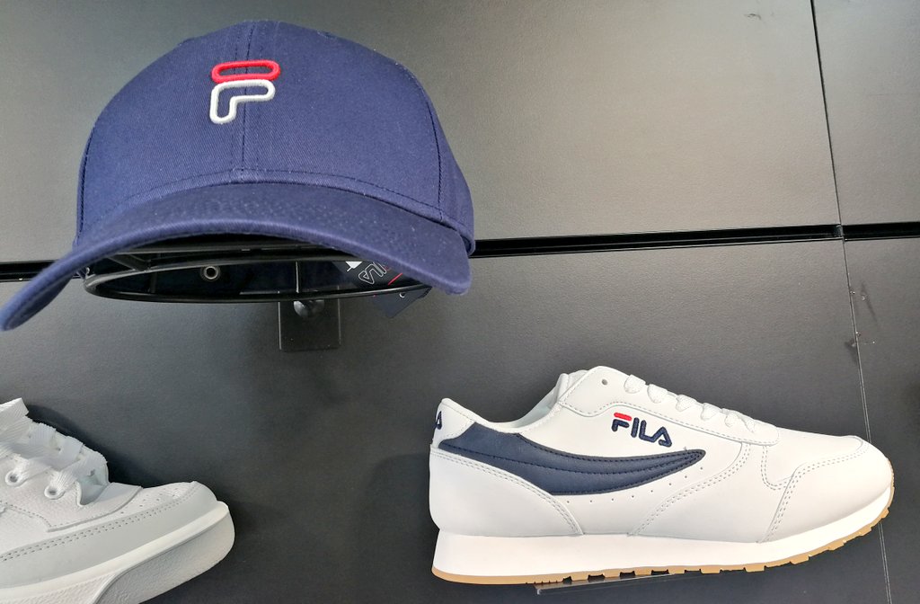SoloZapasCOM's tweet photo. Las mejores #zapatillas y complementos #FILA, también en #SoloZapas 👟 #TorrejonDeArdoz. https://t.co/ryrEUXnikM