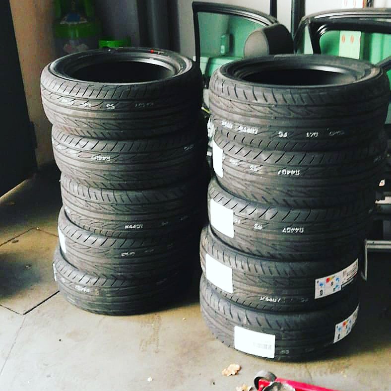 B5Audisport's tweet photo. Ya tenemos nuestras 10 ruedas #yokohama https://t.co/jjoG4ymA4m