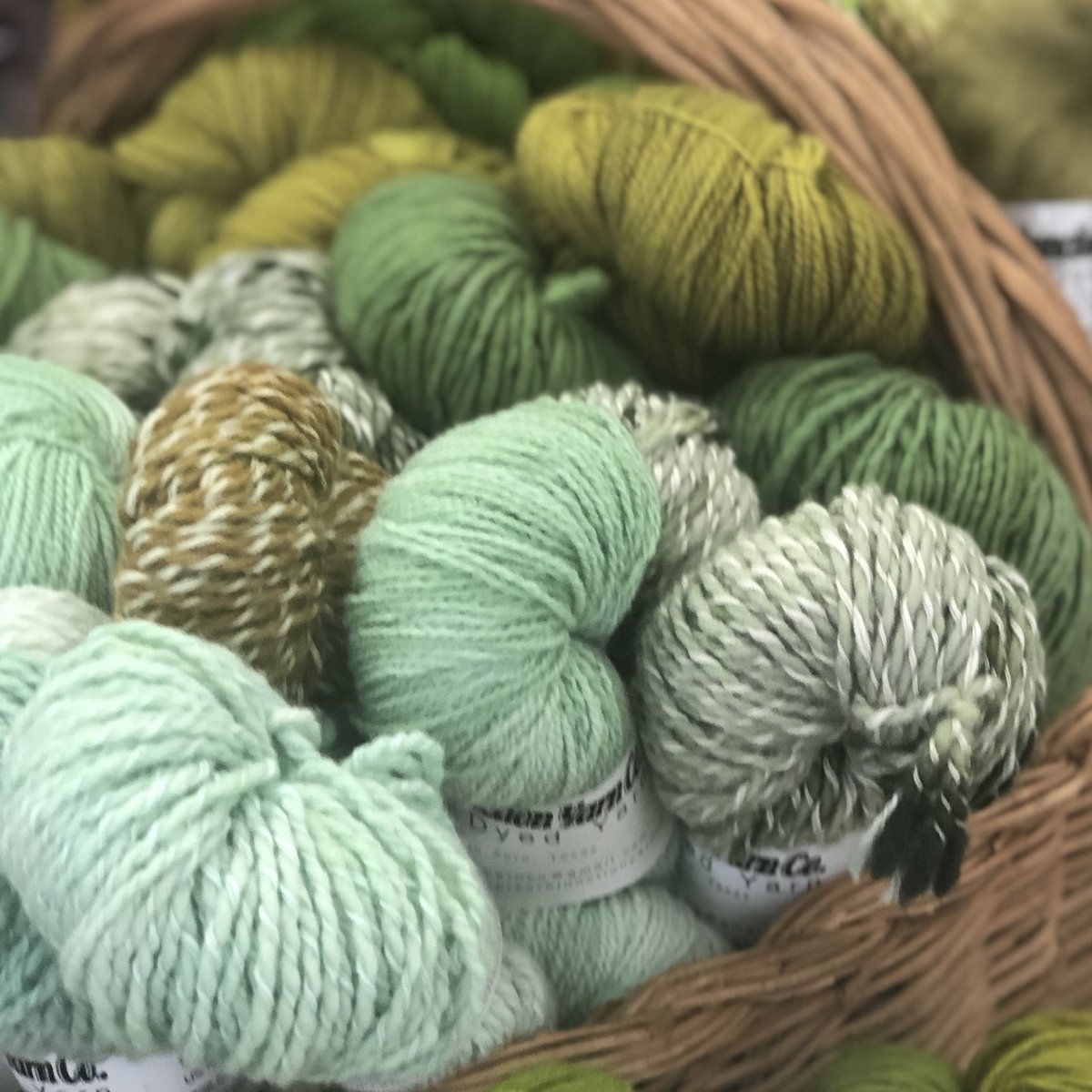 YarnivoreSA's tweet photo. Come on down! Texas Dyer Zorn Junction has alllllll the pretty colors ๐ Trunk show today til 4 #yarnivoreSA #feedyourneed #texasdyes #texasfiberarts https://t.co/zJjC73mZys