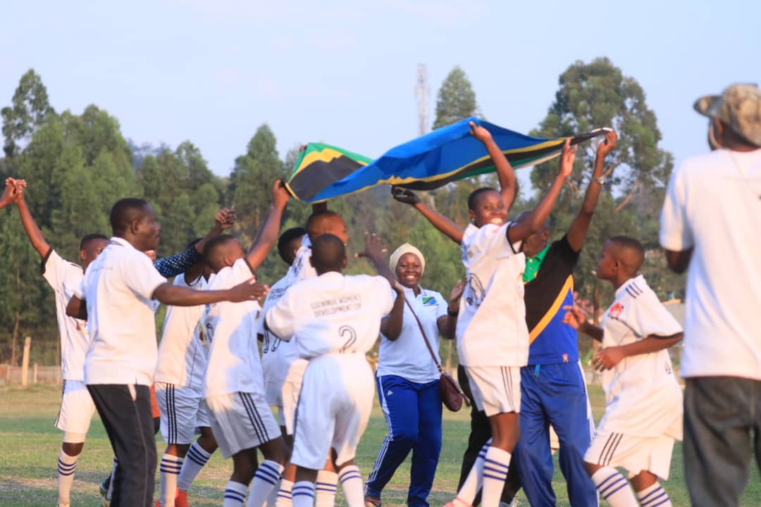SWDFC_5's tweet photo. Kinodoni Girls from Tanzania win the @SWDFC1 2019
#ItsTime
#Swdfc19 https://t.co/05mlHuchDp