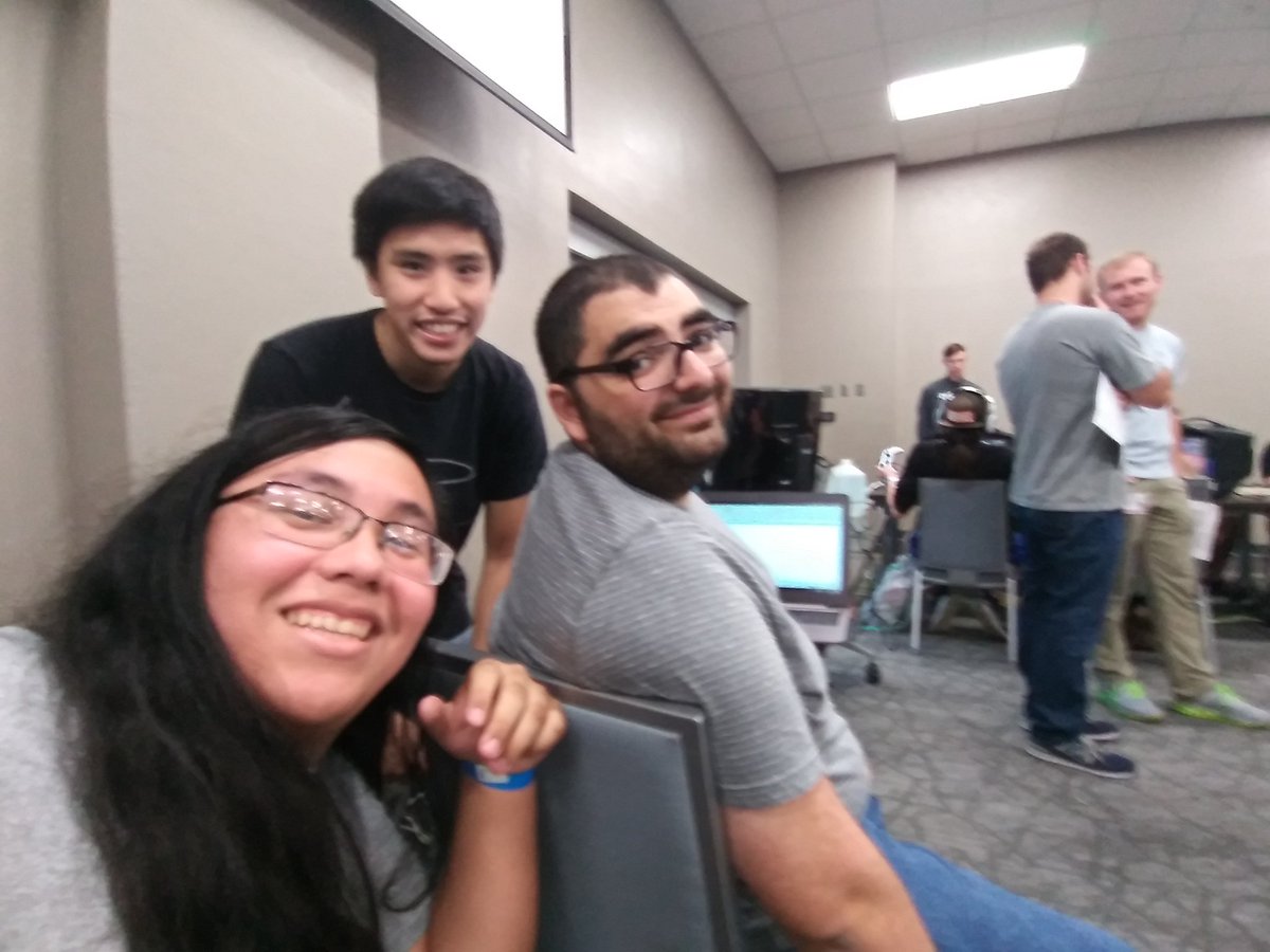 CannonRed_18's tweet photo. Having a blast at #MiracleCon . Hopefully I do well. #ExtraLifeOKC https://t.co/zSqC4RB85s