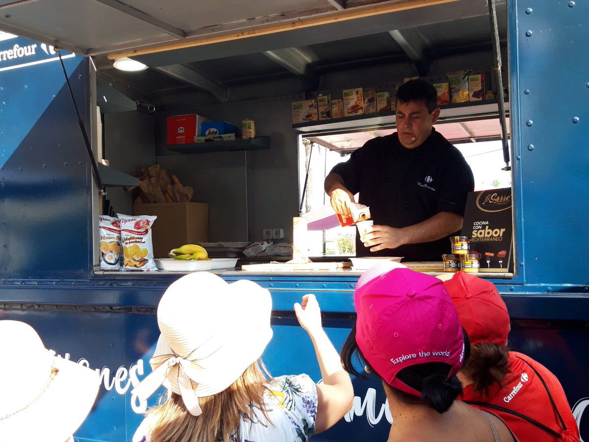 GarreVentas's tweet photo. #Salazones Garre en el foodftrack de #Carrefour #Vuelta2019 de #España en #Torrevieja, con el #garum de la región de #Murcia https://t.co/28BdBjW6fA https://t.co/T6iRrfxoji