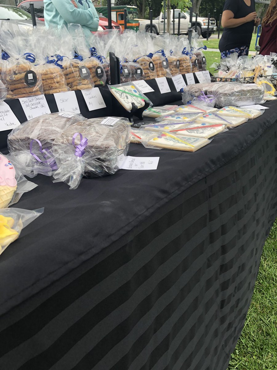 Goodmorning!                                     We are having information day for kids today at the Hometown Market! Come on down to the Hometown Market today, from 9am-2pm!! We also have lots of vendor selling a verity of items!!#HandMadeHomeGrown
