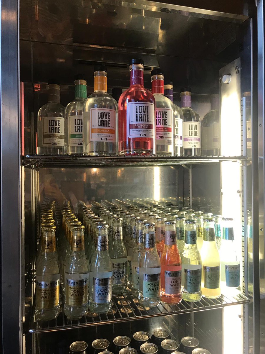 LoveLaneBBK's tweet photo. This Bank Holiday Weekend we have our welcome area set up as a Ginovation Bar where you can create your own bespoke G&amp;Ts to your liking with a range of our newly Launched Love Lane Gins, @GinsmithsLpool, various @FeverTreeMixers Tonics and garnishes. #sharethelove https://t.co/ITZLK361PP