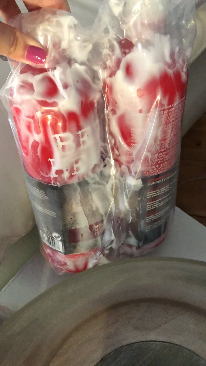 LMMakeupBB's tweet photo. @AmazonHelp received this. The box wasn’t damaged at all. Can you please organise a replacement to be sent out ASAP please as I’m with amazon prime. Thanks https://t.co/E58nwmAtl0