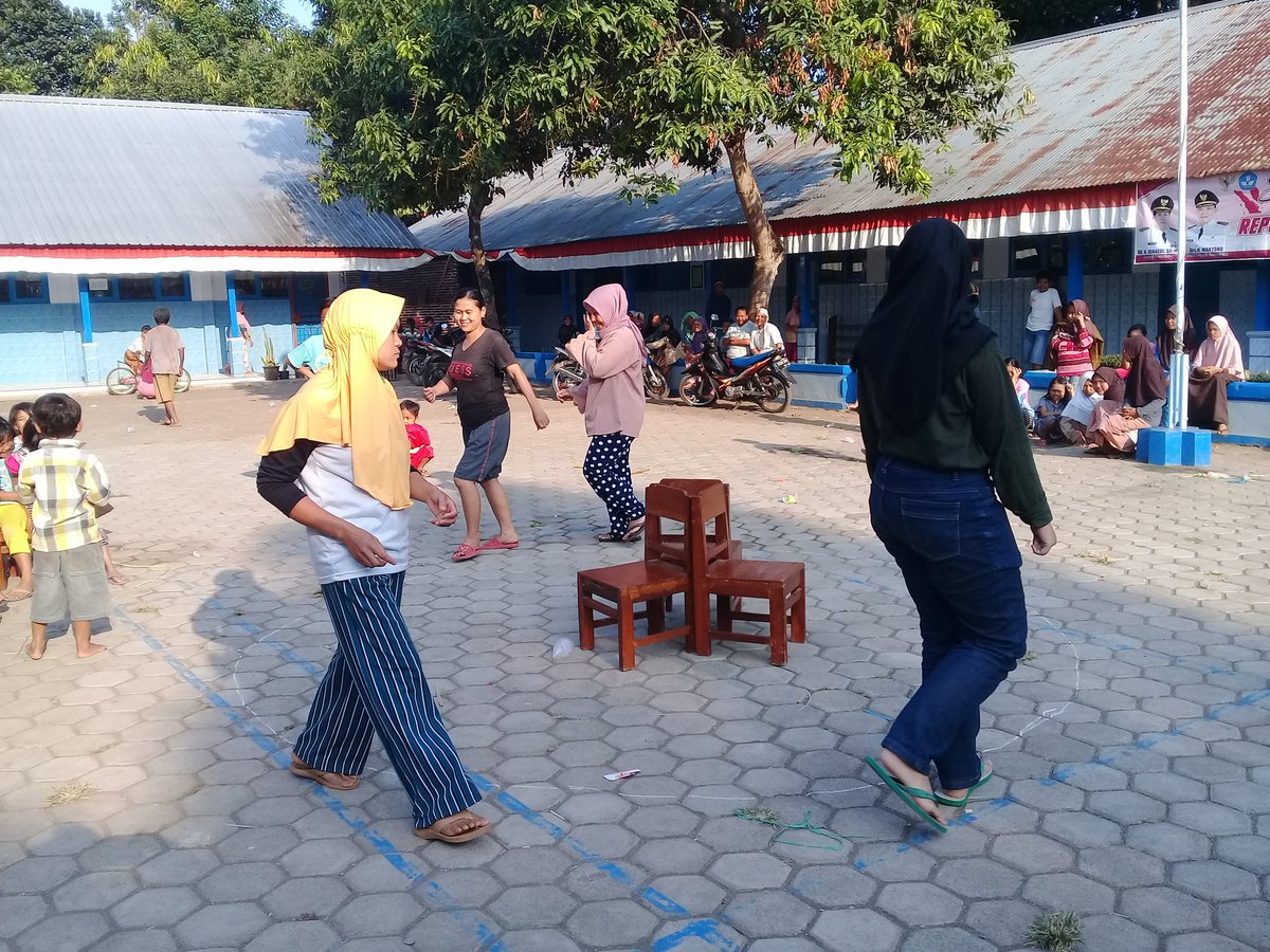 Kemeriahan lomba2 dlm rangka HUT RI ke 74 th 2019.

Merdeka.........
Merdeka........