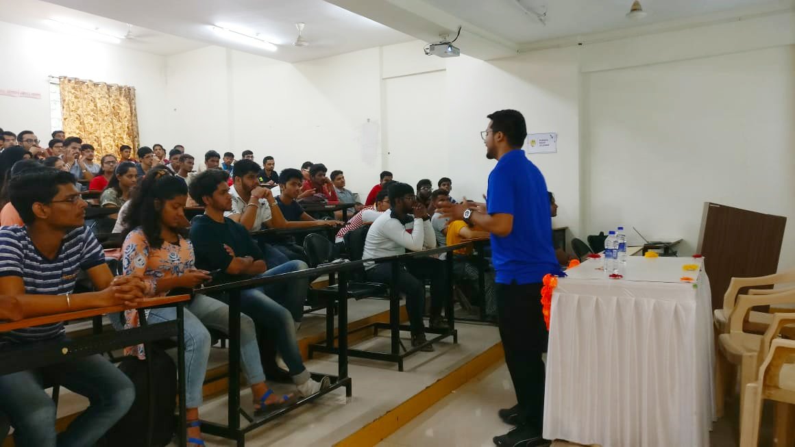 Ajinkya_SFDC's tweet image. #SalesforceKid
Helping students to secure their future with training on Salesforce โ๏ธโก #BAM #journey2salesforce
#ohana @trailhead
with @NiranjanMankame & @ShahSiyona