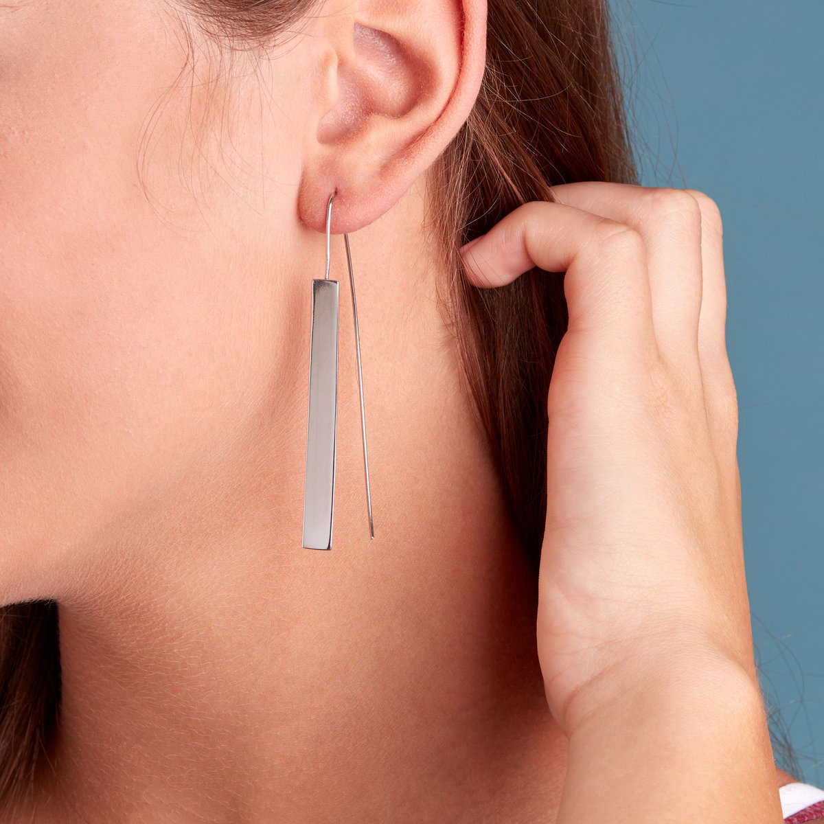 LeoDanielsShop's tweet photo. Don't miss out on our hottest selling earrings of the summer! #verticalbar #sterlingsilver #hottrends #leodaniels #earrings #jewelry #shopleodaniels https://t.co/8tasbTSqC7