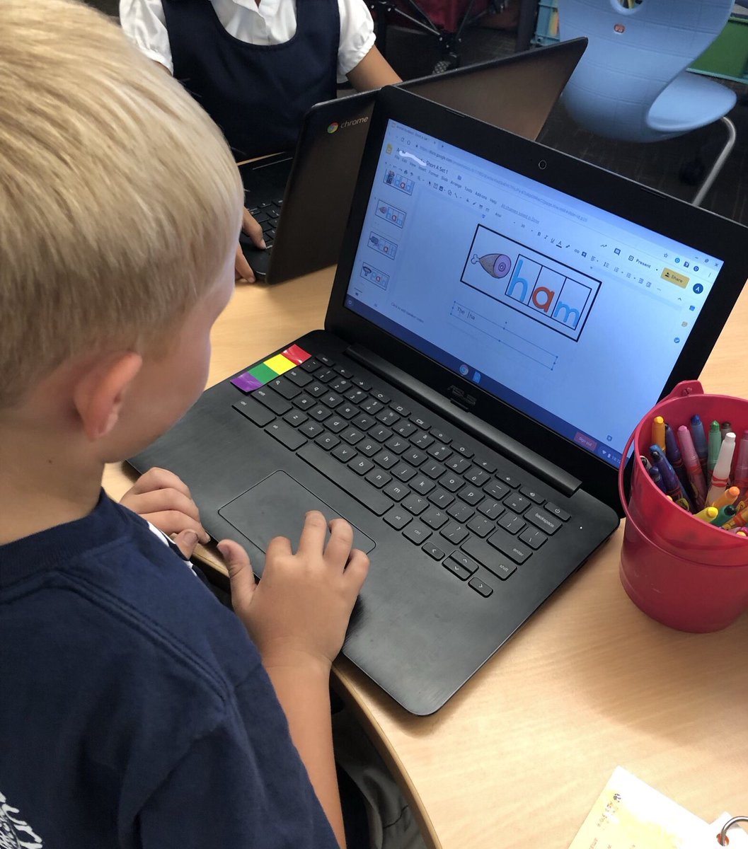 TeachWeiner's tweet photo. This afternoon we reviewed our #TechSpectations and had fun building short a words. #FirstGrade #WCSJoyfulLearning #WCSDigCit #GoogleSlides #K2Can2 https://t.co/c17MTdmv3f