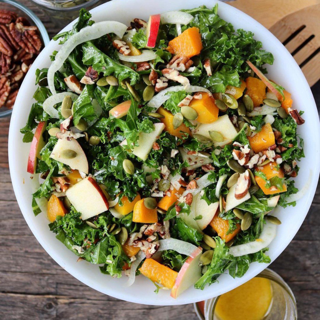 maisonorphee's tweet photo. #INSPIRATION🗝 @stephaniekaynutrition (on @instagram)

Who said eating salad was boring? Definitely not Stephanie Kay Nutrition. 

By adding lots of different foods to leafy greens like sweet potatoes apple, nuts, you can end up with a colourful and nourishing meal. Yummy 😍🥗 https://t.co/G1L6hpq2DA