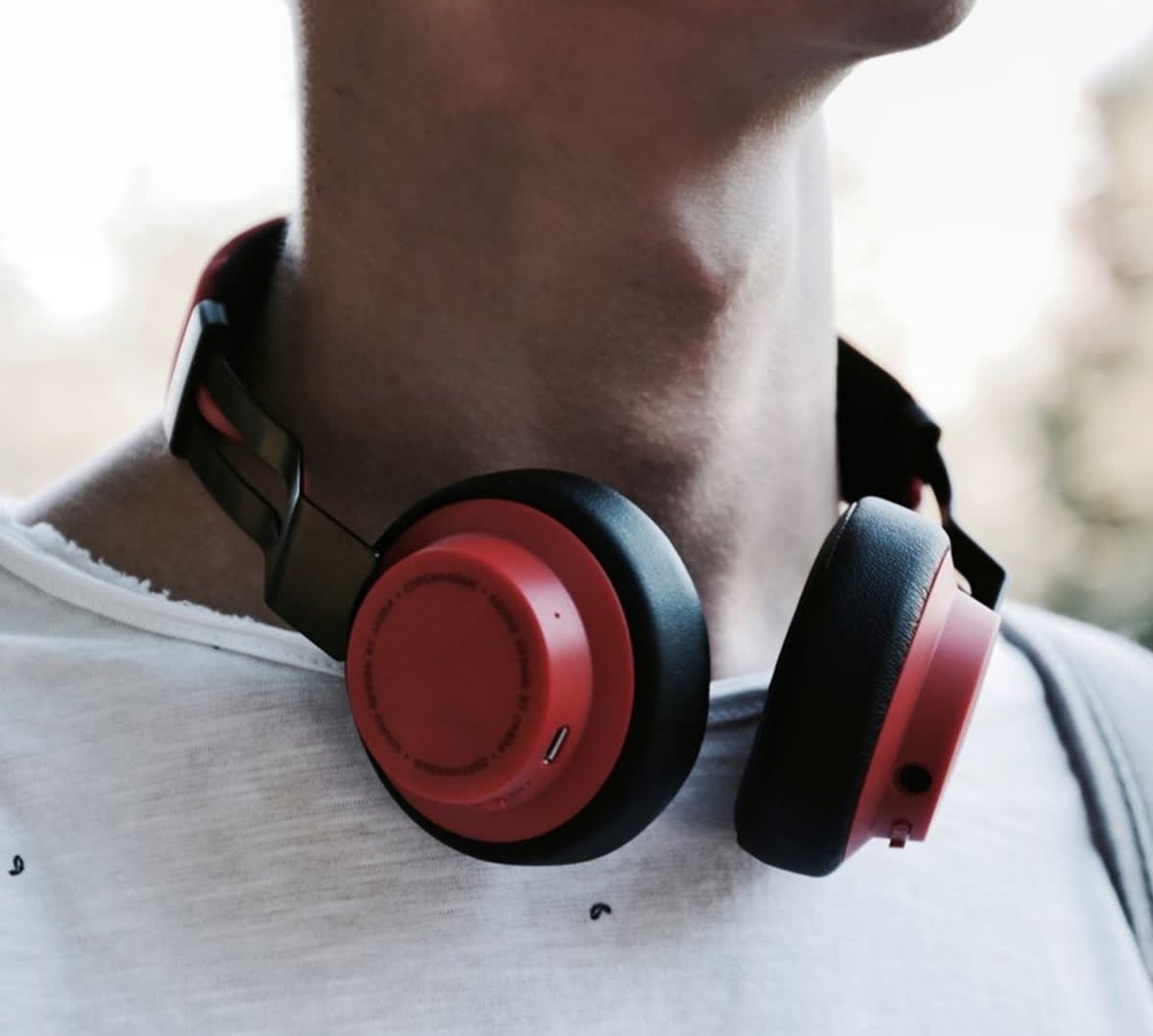 CircuitCity's tweet photo. Cut the cord with #JabraMove. 🎧🎶 Sound quality that doesn’t skip a beat.
.
Visit us online to get your pair. https://t.co/MiGnLLs3Aa
.
📷 @shandranick via @jabra https://t.co/sOpiI1IZ7C