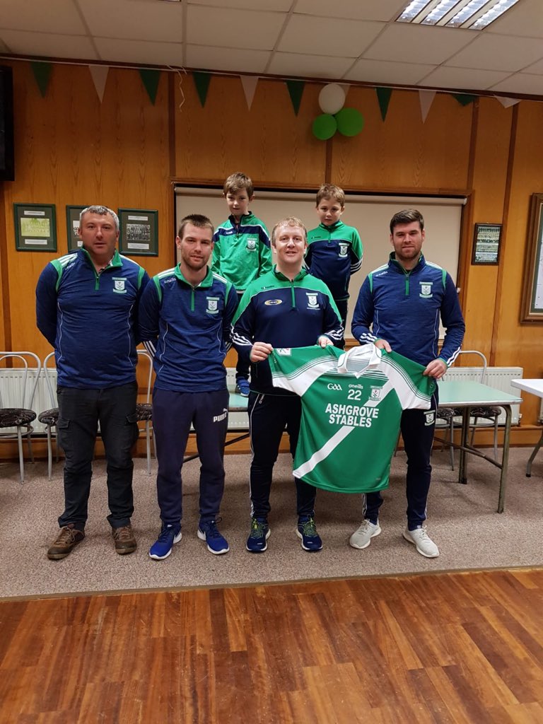 MooncoinGAA's tweet photo. Don’t forget the Junior A Hurling  County Final tomorrow, Sunday 25th August in Nowlan Park at 2.45pm. Please support! Below, Eoin Doyle Ashgrove Stables/jnr A manager presenting a set of jerseys to Sean Wall Captain,also Ethan Ryan Alan Henebery, Noel Foyle and Luke Henebery https://t.co/NrhdBGGPtd