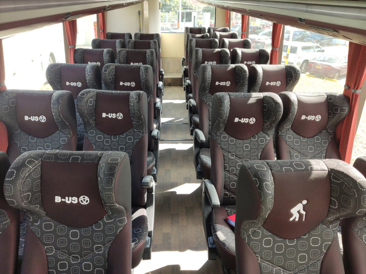 latinobus's tweet photo. B-US #Small, el nuevo lanzamiento de #nuestraindustria carrocera para el segmento especial, turismo e intermunicipal con el chasis #OF917 de @MercedesBenzCol https://t.co/b9RjPlDbGo
