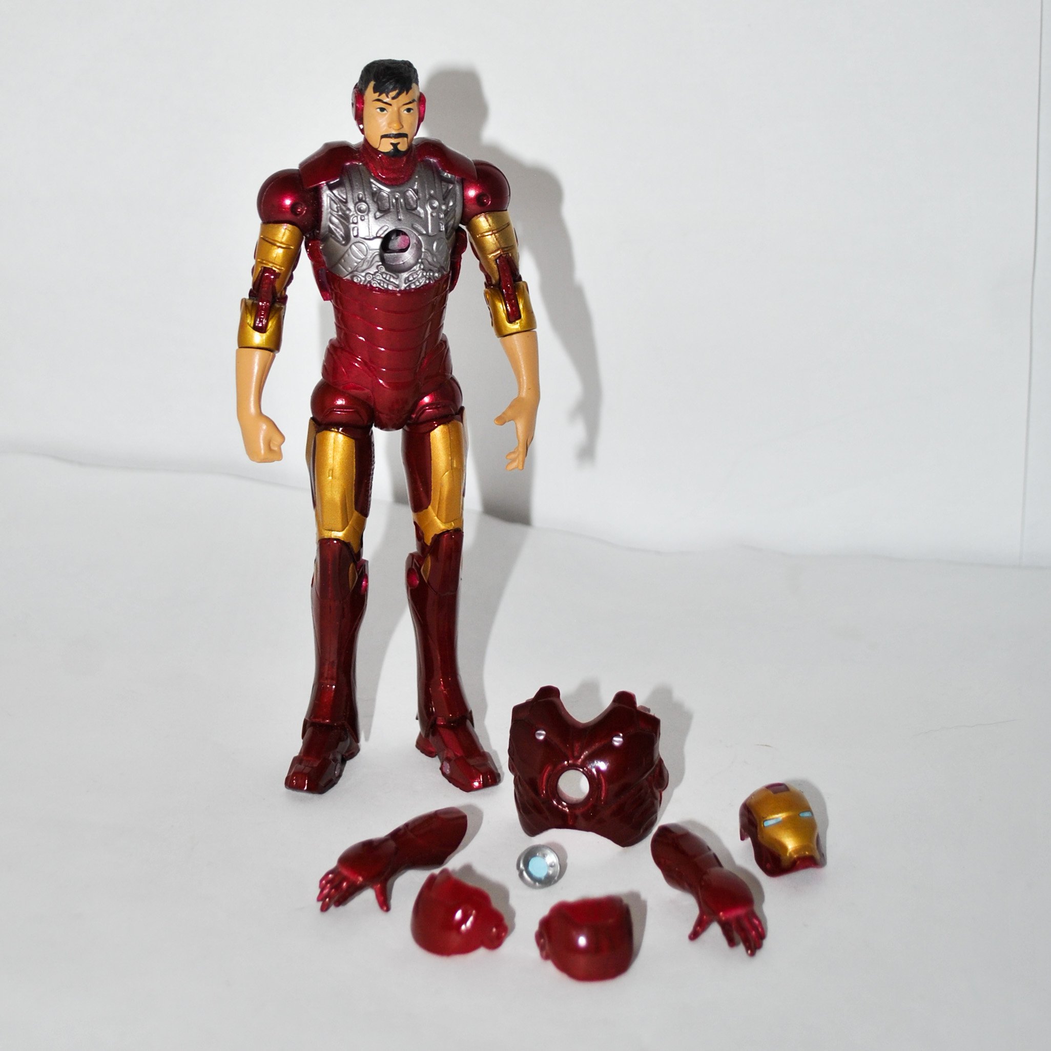 Iron man 2008 best sale toys