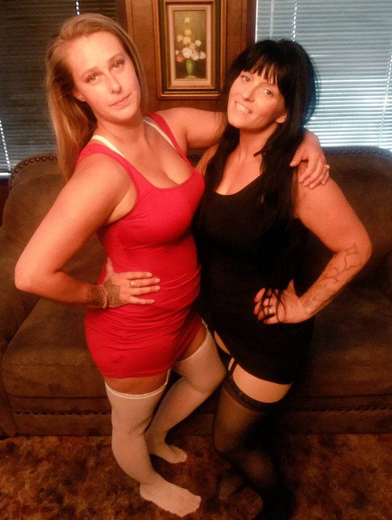 USAsBestJobber's tweet photo. #HairPulling #Catfight 
Custom time!
Think these dresses are stayin' on?
*STILL ONE SLOT FOR LAST MINUTE ORDER!*
See ya on the canvas! 😘
https://t.co/YO7CXv5Nq3
https://t.co/NJnbXmHEJ2
#WomensWrestling #GirlFight #FemaleWrestling #LingerieWrestling #BraAndPantiesMatch #MilfBrawl https://t.co/Fvyv0js1bI