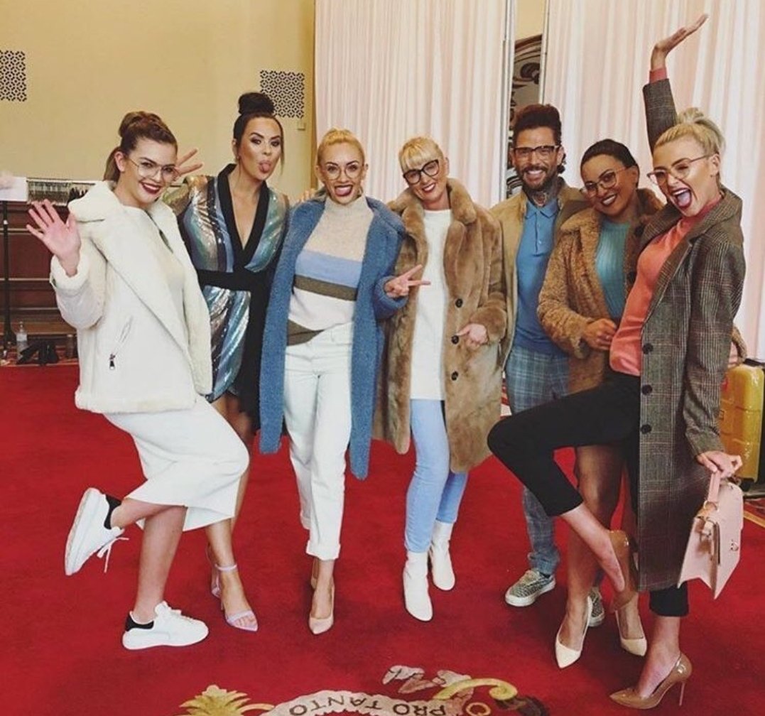 LesleyMaltman's tweet photo. What a fab fashion show today in Belfast City Hall from @BelfastBID with @PSRebecca
A great showcase for the variety of fashion available across the City Centre.
Loved being surprised with affordable pieces stores I haven't visited in a long time.
#belfastonewayedit #TheATeam https://t.co/HoW00DHoqI