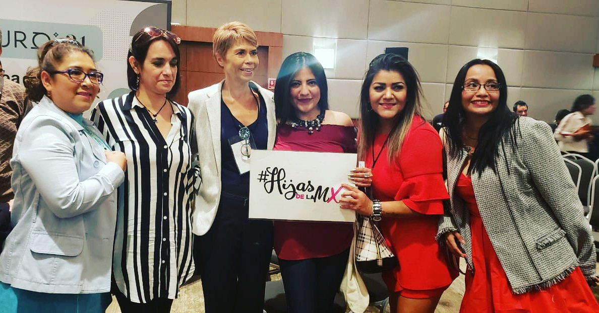 Gracias @PagesBeatrizPor la atención prestada a @HijasDeLaMx Si, estamos trabajando,si en pro de México,no, no importa que nos critiquenSi, seguiremos adelante#HijasDeLaMx #HijasDeLaMxEnUSA#ContruyendoElFuturo