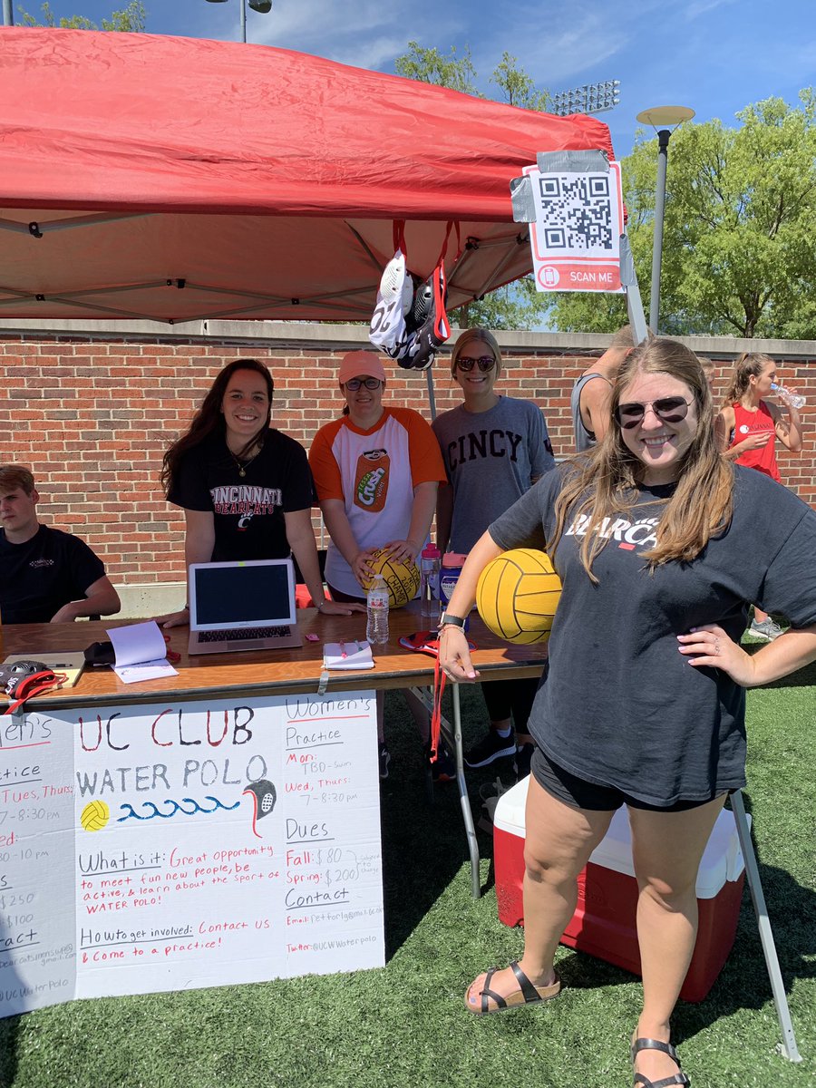 Club sports on the green! Come meet the ladies of club water polo and <a href="/UCWaterPolo/">UC Water Polo</a> 🤽‍♀️🤽‍♀️🤽‍♀️