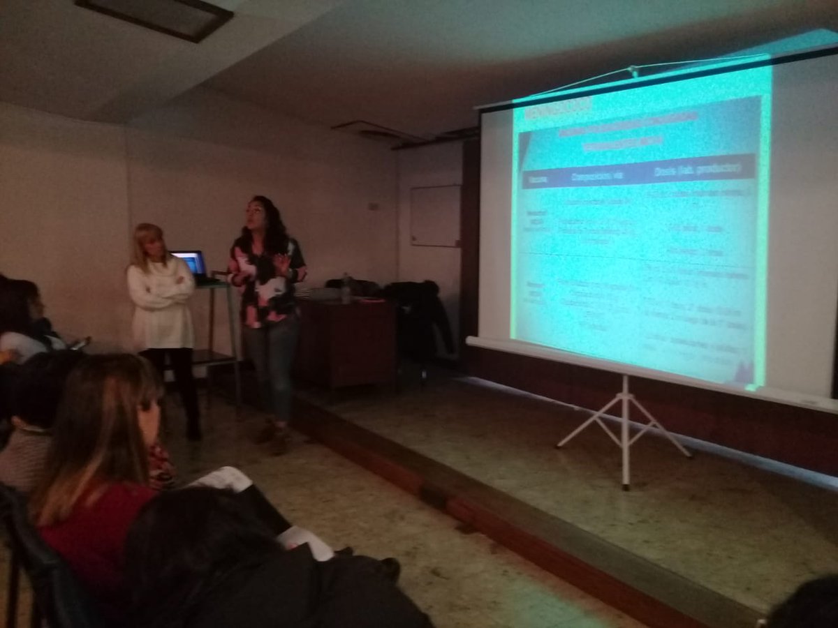 ProCEIPBA's tweet photo. Acompañando al equipo y los vacunadores de la Región Sanitaria III en la 2da clase de Curso PAI dictado en Junín. https://t.co/gVstvfJzzs