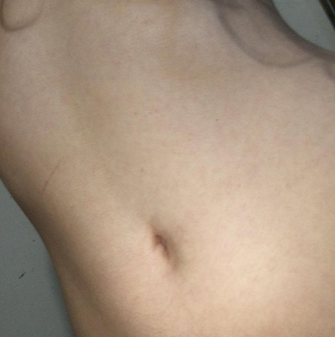 Fresh new guest model selfies! See the full sets at https://t.co/U0QTCompYc  #bellybutton #fetish #navel<a href="/tag/fetish"class="tags"><span>#fetish</span></a><a href="/tag/hips"class="tags"><span>#hips</span></a><a href="/tag/bellybutton"class="tags"><span>#bellybutton</span></a><a href="/tag/navel"class="tags"><span>#navel</span></a>