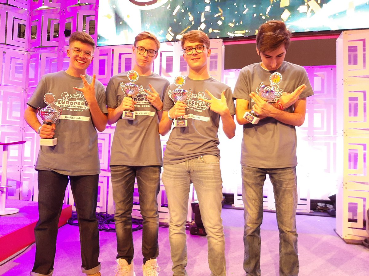 BackSquids tweet media