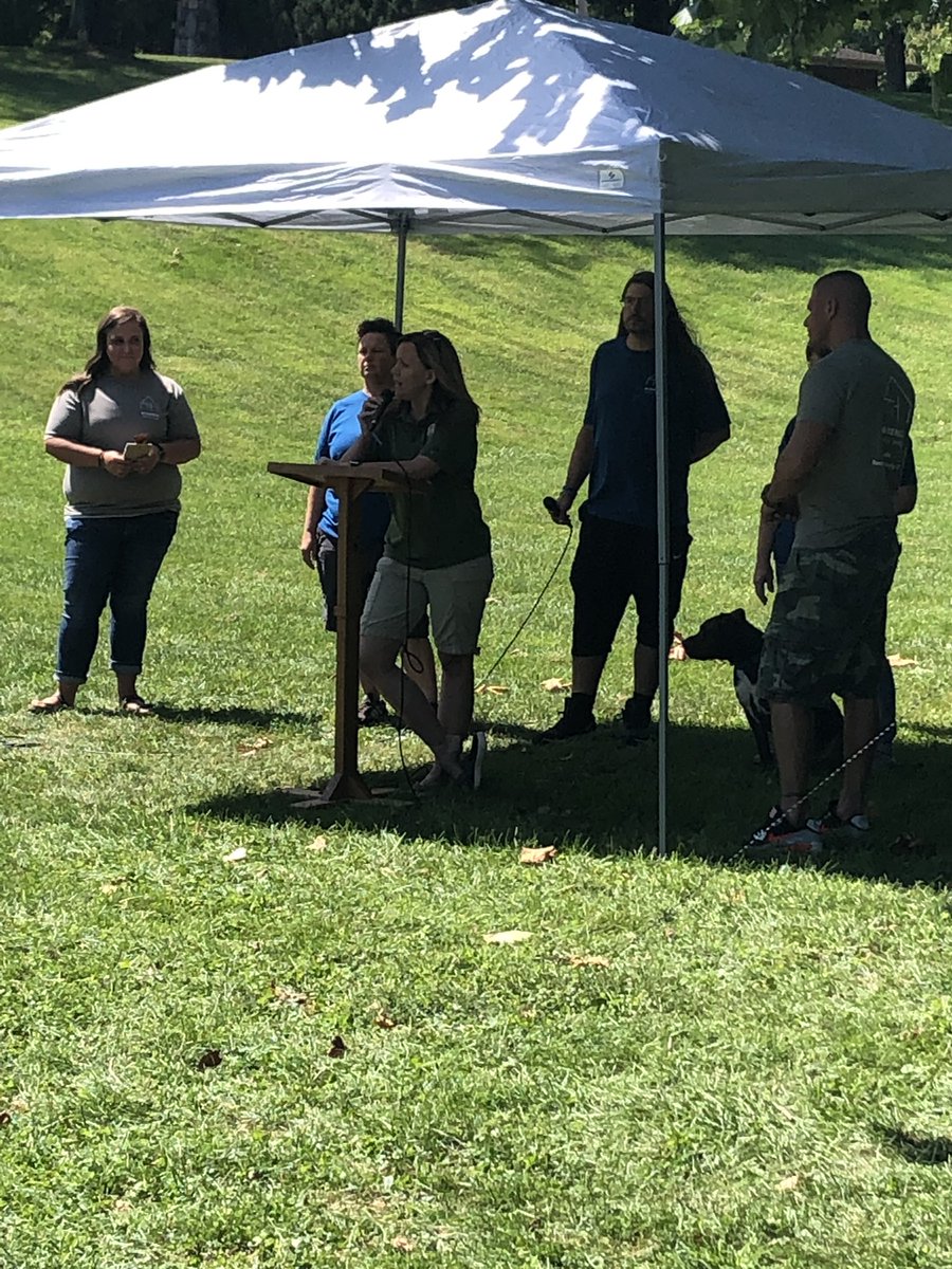 paigey12mac's tweet photo. @bschoenradt4cty  speaking at Faces of Recovery. #bettercarebettertogether https://t.co/JdrZiTqbu0