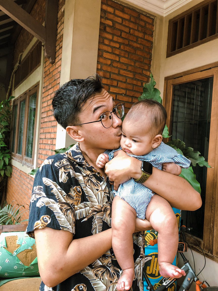 kustikusti's tweet photo. Boleh minta satu ga sih yg kayak gini?

GEMUUUUSSSHHHHH 😤 https://t.co/bt4AqJaW0G