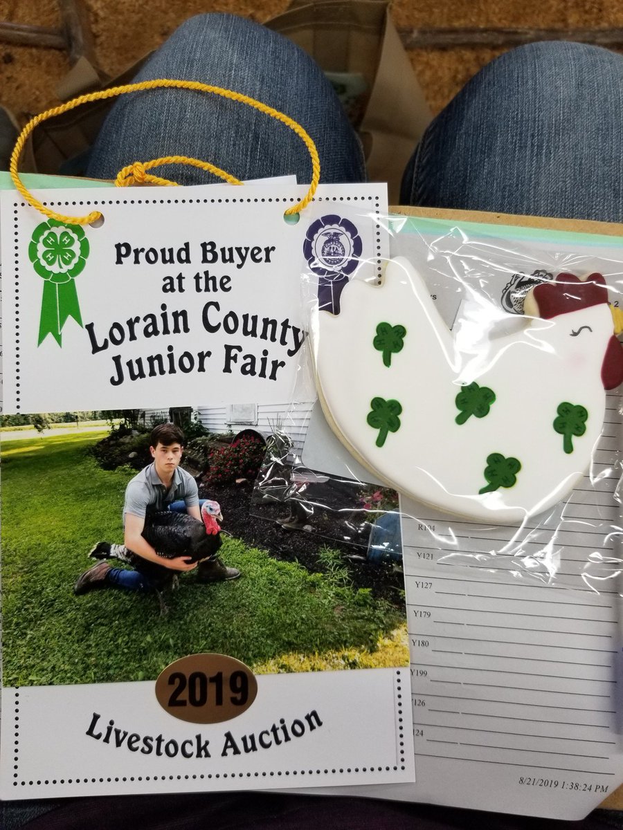 MeyerHatchery's tweet photo. We had a great time supporting some of our hard-working, local 4h kids at the Lorain County Junior Fair Poultry Auction #4h #support4h #poultry #chickens #turkeys #farm #ag #agriculure #meyerhatchery https://t.co/iN6anMPYaN