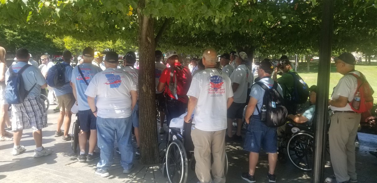 ChristyCra1's tweet photo. Getting some education on the Korean War Veterans Memorial! #GRHF https://t.co/9JEsjKvwlH