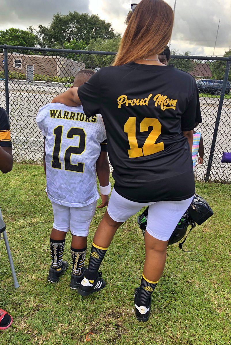 _thaQueenn's tweet photo. thank God for you..💛🖤💪🏽 Game 2, Good win Son son, Keep pushing, you got the Faith🏈 
#inYouITrust💛🖤🏈1️⃣2️⃣ FBMommyiana🥰 https://t.co/0phrbtaVlD