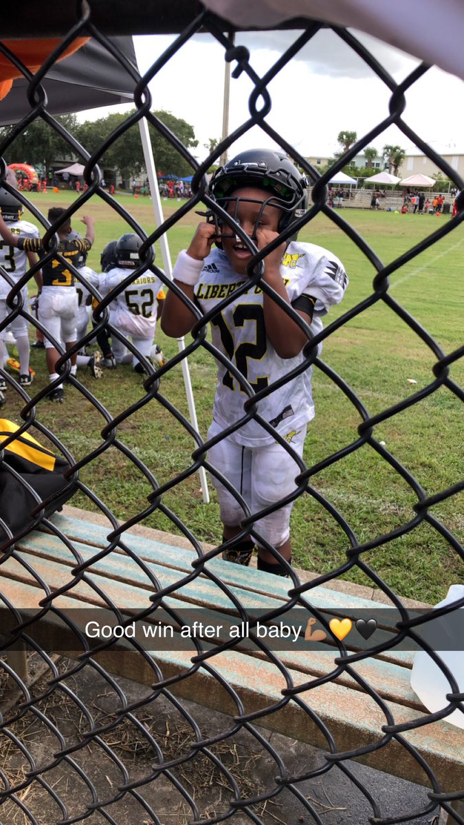 _thaQueenn's tweet photo. thank God for you..💛🖤💪🏽 Game 2, Good win Son son, Keep pushing, you got the Faith🏈 
#inYouITrust💛🖤🏈1️⃣2️⃣ FBMommyiana🥰 https://t.co/0phrbtaVlD