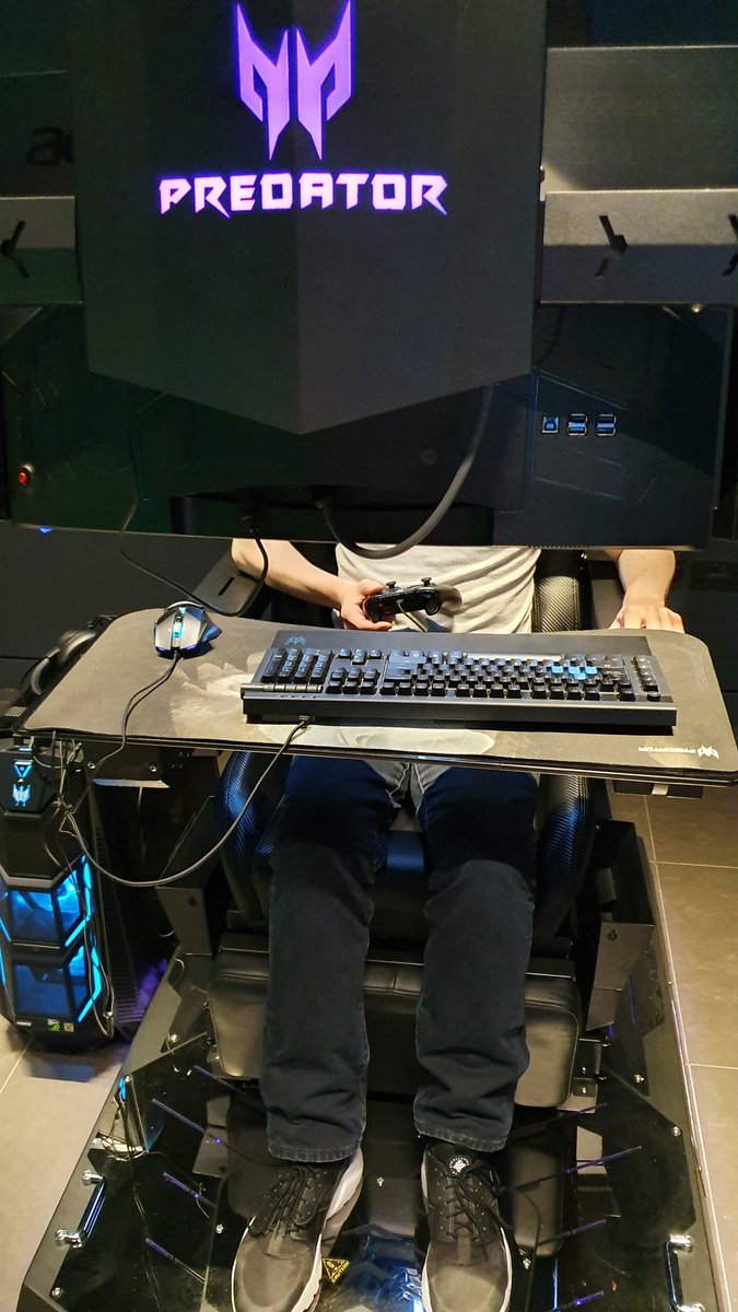 GaiusPanda's tweet photo. Was lucky enough to check out the Acer Predator Thronos ๐ #microsoftstoreuk #MicrosoftLDN #Acer #predator #thronos #london #gamer #noad https://t.co/I5Z3Yp5ESB