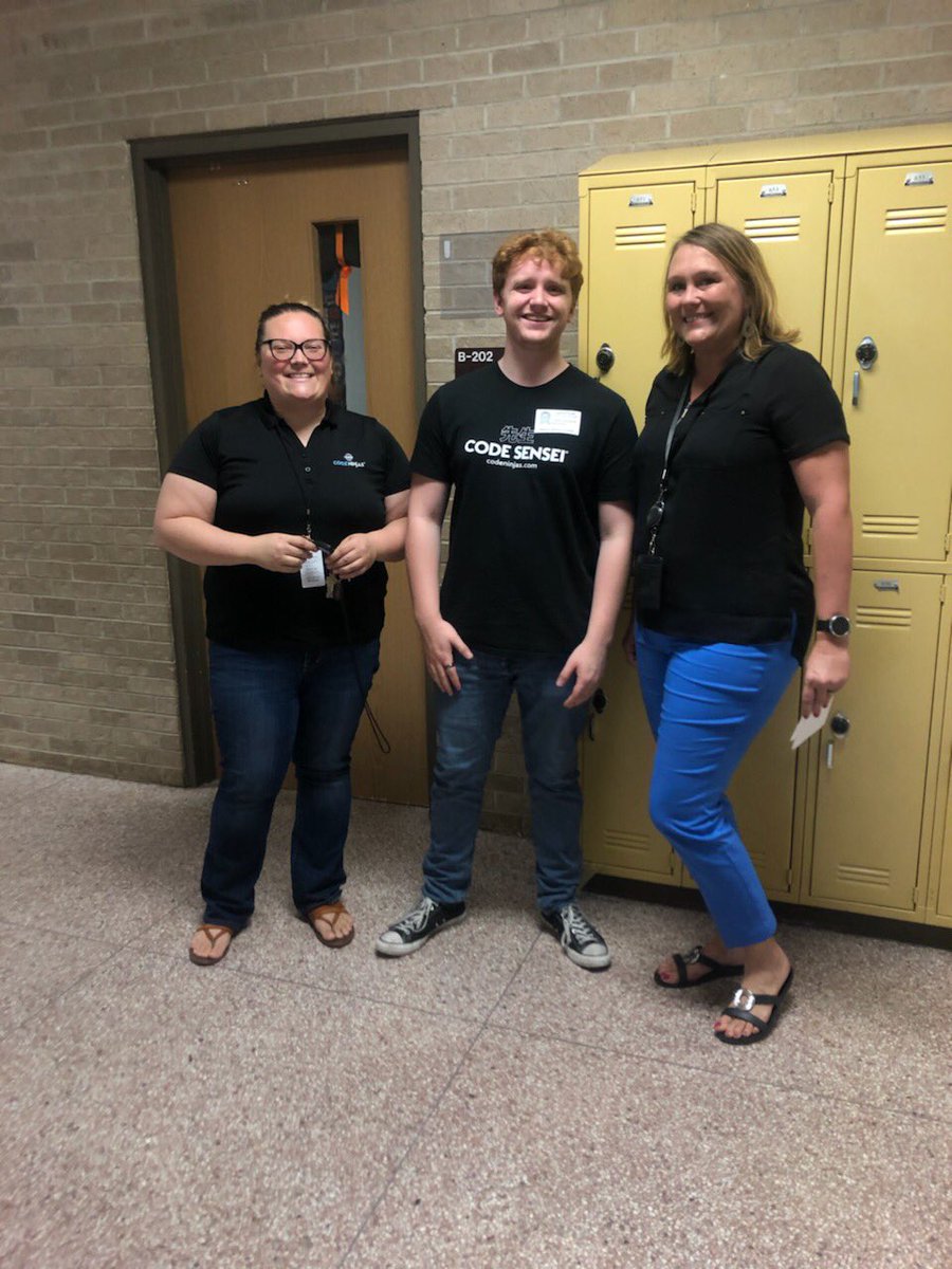WorleyTigers's tweet photo. Code Ninja’s surprised Coach Remynse &amp; Mrs. Holbrook with $100 Amazon cards!  Thank you Code Ninja’s &amp; Tracy!!! @codeninjas @mansfieldisd @MansfieldCares @MansfieldMag https://t.co/uKZWt8P61h