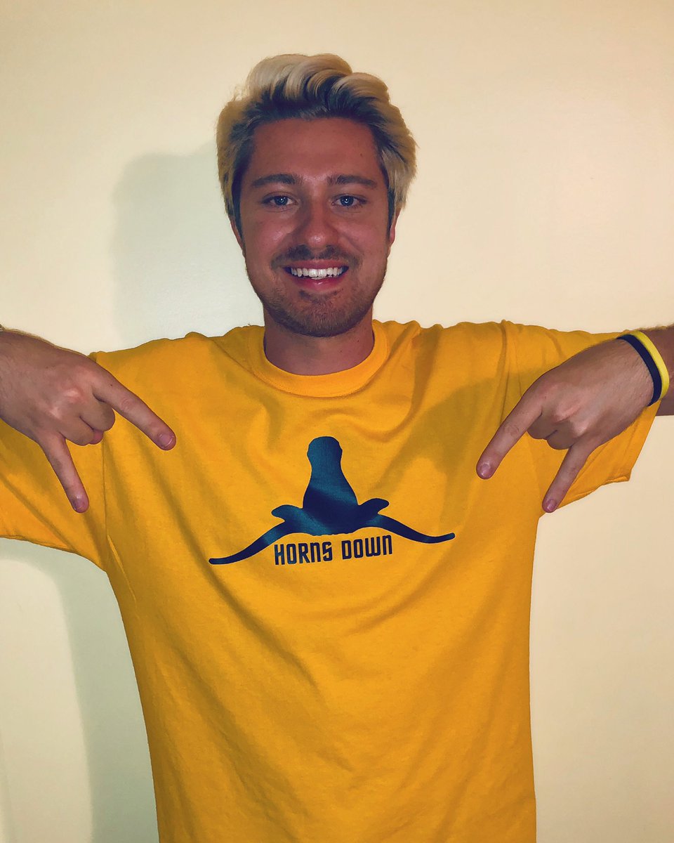 Season opener is only one week away!! Get your horns down shirts to tailgate in🤘⤵️ wvugamedaytees.bigcartel.com