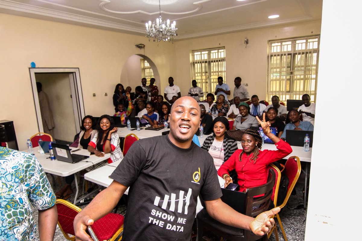 DrArowoloAyoola's tweet image. Thank you egbon @rotexonline for always challenging us to give back to society. I look forward to the next tranche of the #ExcelMasterclass
Thank you @youthhubafrica