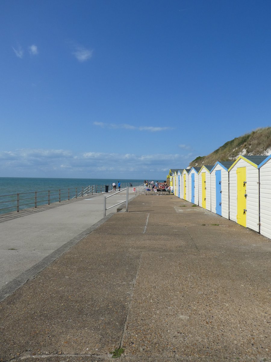Patri_f38's tweet photo. After the Bowie's Beckenham Oddity , a short stay for me in Westgate On Sea where he was spending his holidays when he was a teenager 
#BowieForever https://t.co/g6AVEndF03