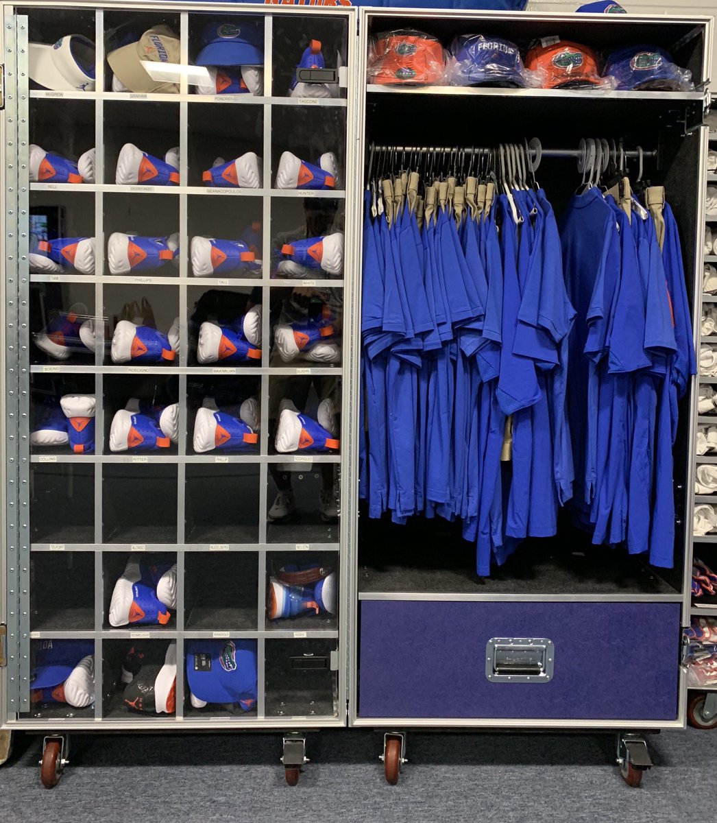 GatorsEquipment's tweet photo. Huge thank you to Otis and @OlycaseCo for the new trunks. Makes traveling with @GatorsFB a breeze. https://t.co/4MAJQSGkSK