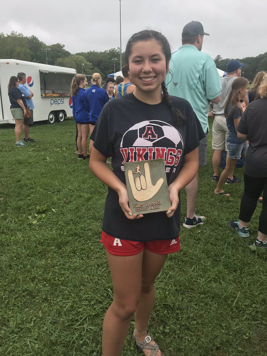 AchsCross's tweet photo. Congratulations to Ms Lily Perez who received the “Riley Howell” Service Award. It is an award honoring Lily’s countless Service hours to the community. Lily was chosen from over 35 schools and 15 finalists in the western region. We are so proud of our Avery High’s Lily Perez! https://t.co/k8R1I6LbeS
