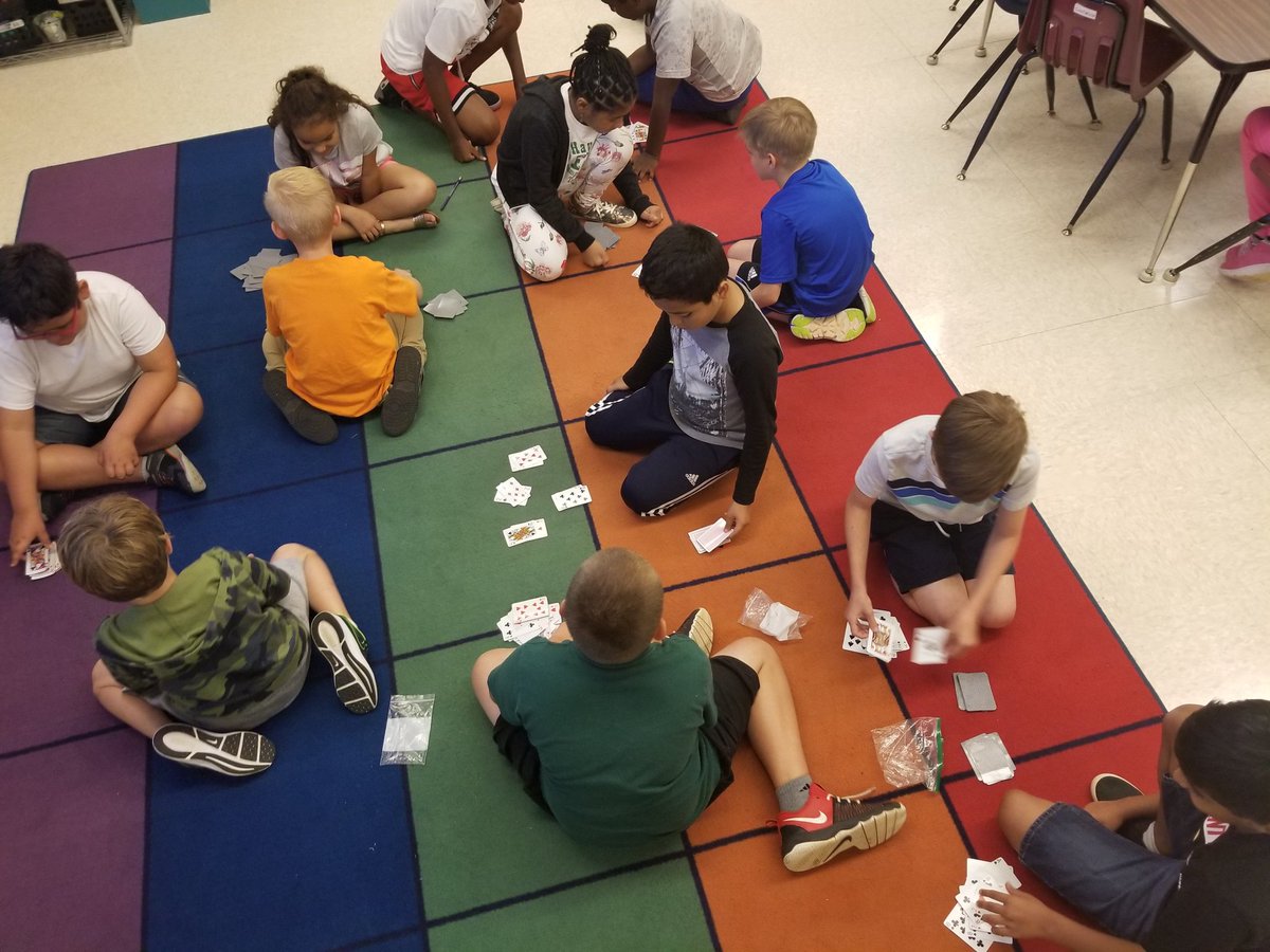 MrsCustance's tweet photo. Single elimination brackets: Multiplication War! Bring your A-Game to #MathLabKC! We have some proud champions 🥇&amp; saw great Mustang Sportsmanship all around! 💚🖤💚 @HayesElementary https://t.co/e5g4IL38Wa