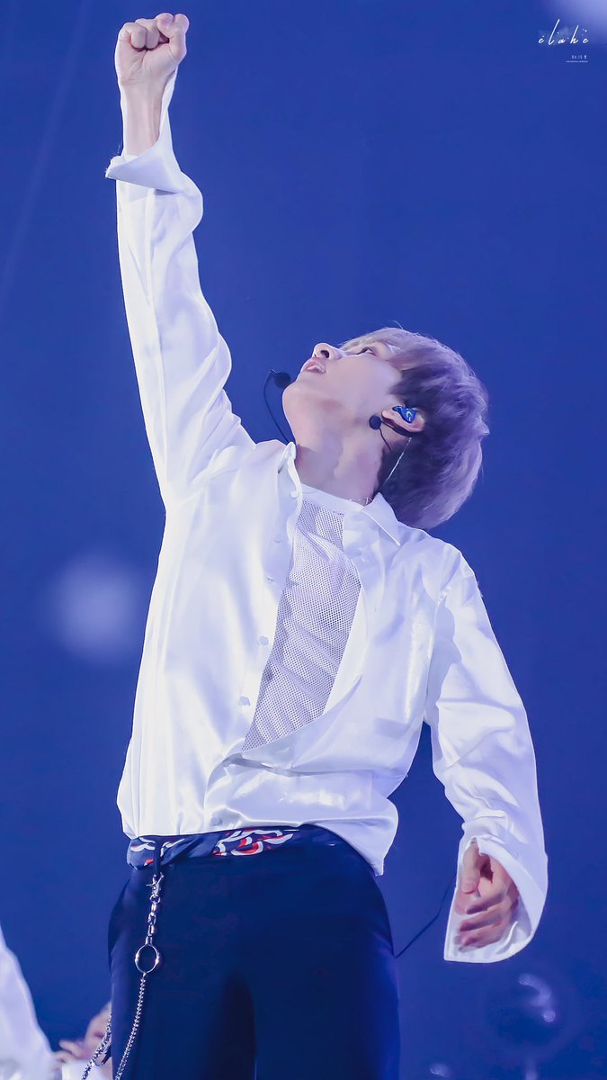 Alei_Elahe's tweet photo. 190824 KworldFesta2019 (ﾉД`)✨

#케이월드페스타   
#이혁재 #은혁 #Eunhyuk #슈퍼주니어 #leehyukjae @AllRiseSilver https://t.co/7ZcOjvQKMv