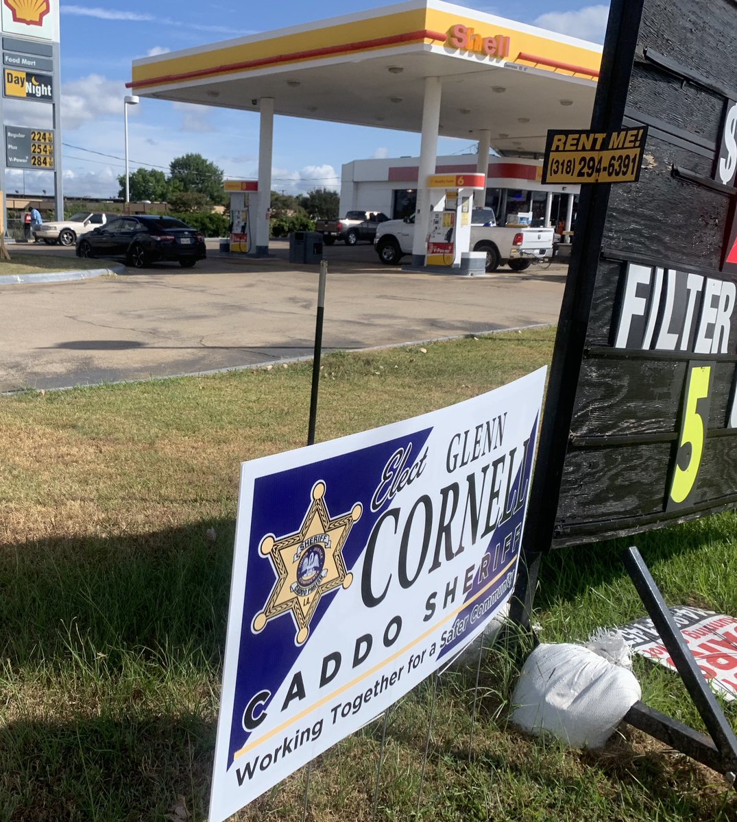 Cornell4Sheriff's tweet photo. Thank you G at G’s Corner Store for the conversation we had and allowing me to put a sign out at your store.#signgame #localbusiness @Debbie4ladist37 @RobAnderson2018 https://t.co/uTCbgXJ8cq