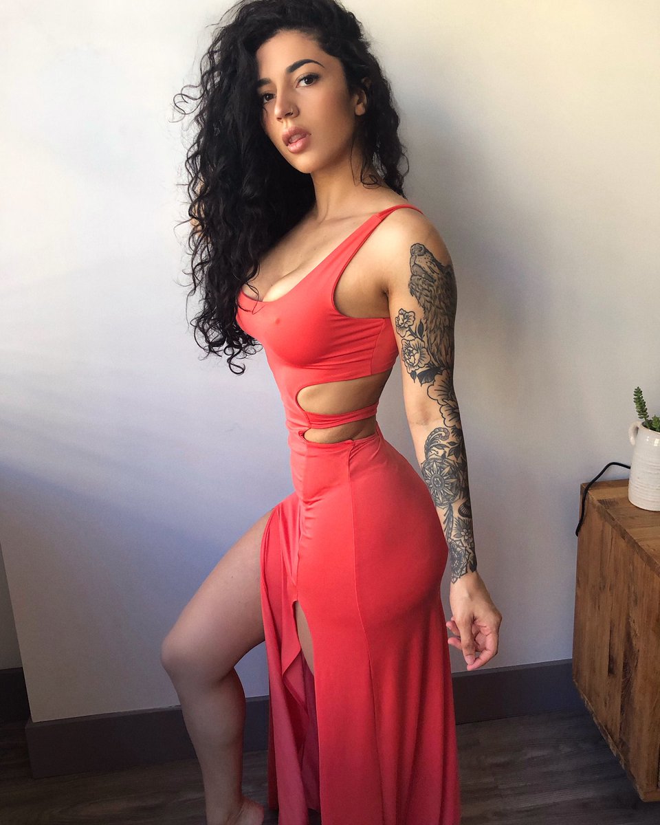 Looking boujee but I bought this dress solely to twerk in Looking boujee but I bought this dress solely to twerk in