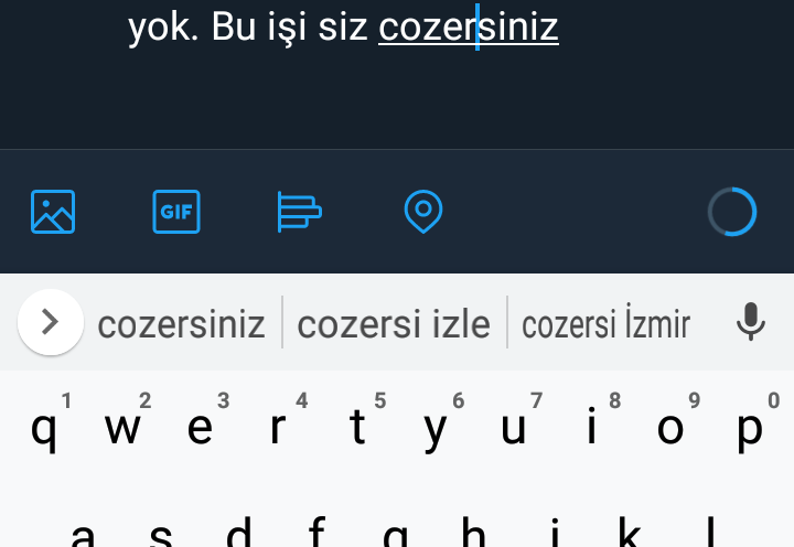 binQunduz's tweet photo. Bu standart Android klavye beni delirtecek. "Çözersiniz" gibi çok nadir ve absürd bir kelime kullandım sanırım ki, bana tavsiye ettiği kelimeler bunlar.

Kullananlar bilir, bu nadir bir durum değil. Asla yan yana gelmeyecek kelimeleri ve kullanımı tavsiye Android'in ata sporu. https://t.co/OOu10jxGNO