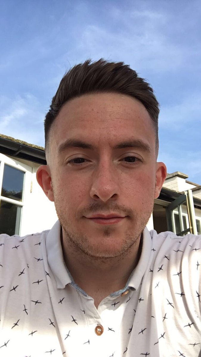 SeanTheStorm147's tweet photo. Golf, football and snooker today 😎 Unfortunately @Arsenal are doing their best to ruin it 🙄😂 @RyanEagle147 @JamesTheHutch #LowestRoundEver #Bandit #HintOfATan #LIVARS https://t.co/8ChUtxYpZa